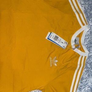 T-shirt adidas
